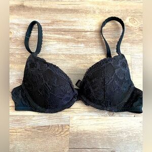 Victoria Secret Push Up Bra Black 32A